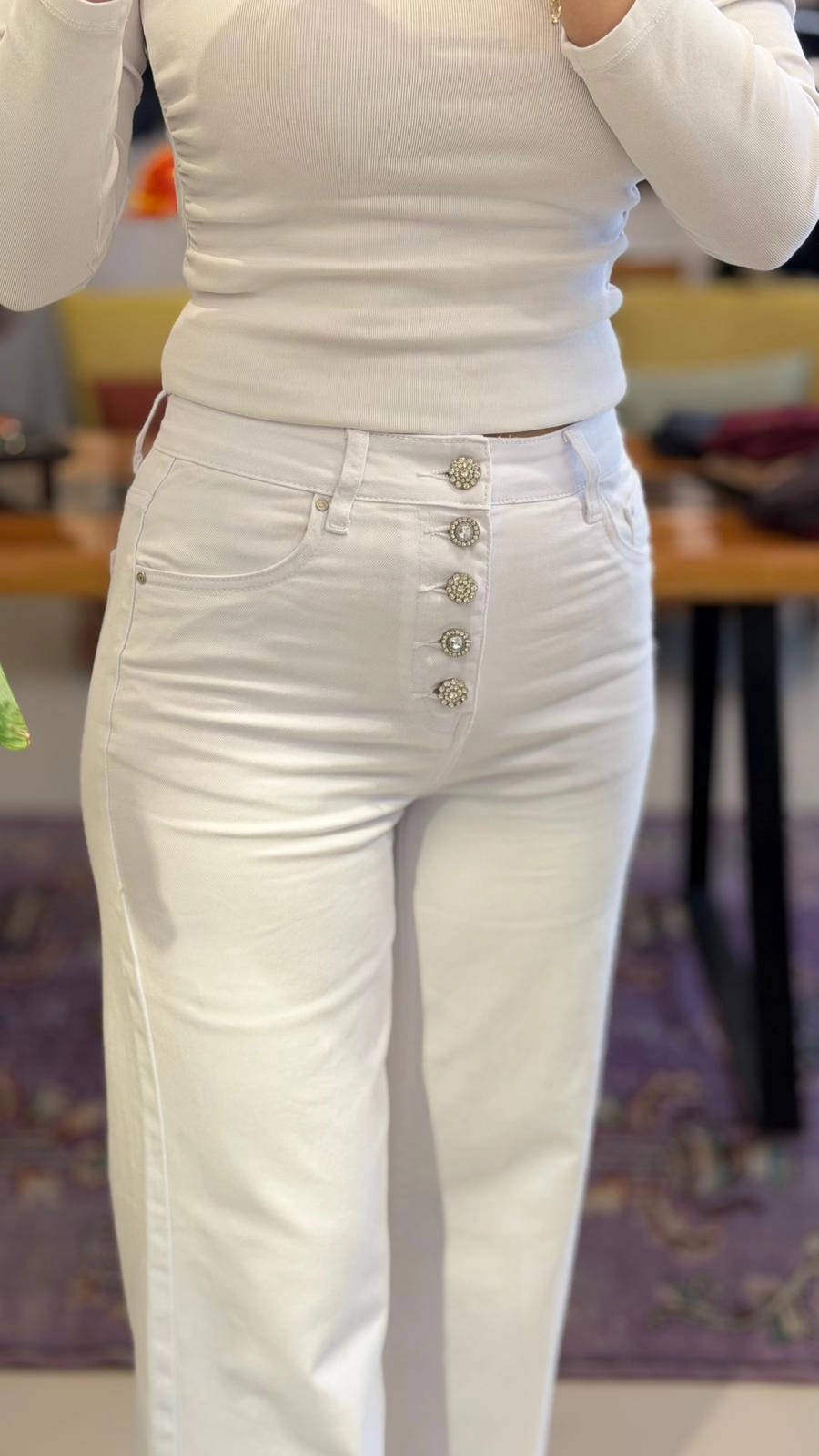 TAŞLI DÜĞME DETAYLI BOL PAÇA İTALYAN PANTOLON